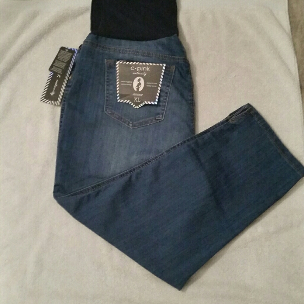 Maternity capri Jeans size XL New with tag